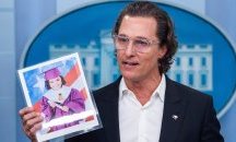 Матю Макконъхи с разтърстваща реч в Белия дом