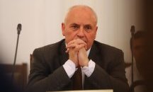 Подкуп по български: Шефът на БАБХ получил папчица с ластици в полиетиленов плик