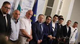 До петък независимите депутати ще мислят дали да подкрепят кабинета „Василев“