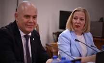 Йорданова: Гешев да информира и нас за снимките с кюлчетата