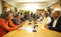 БСП и ИТН преговарят: Не искат избори, а правителство