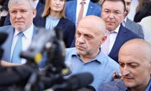 Дончев: Политическата шарлатания трябва да спре