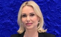 Домашен арест за журналистката Марина Овсянникова