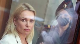 Журналистката, опълчила се на Путин в ефир, избяга от Русия