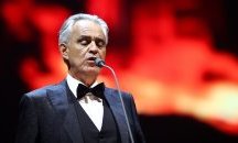 Иск за стотици хиляди долари: Андреа Бочели съди авиокомпания