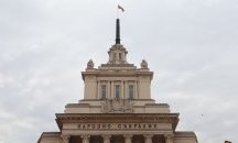 Кои депутати са рекордьори по участия в парламенти?