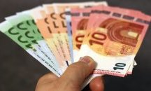 Година след въвеждането на еврото цените в магазините ще бъдат и в двете валути