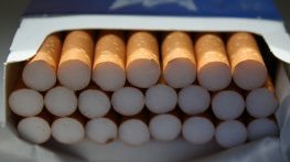 В ущърб на приходите в бюджета депутат предлага нелогичен акциз за цигарите в последния момент