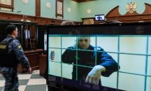 Навални ще съди затвора, нямал зимни обувки