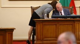 Депутатите няма да гласуват Изборния кодекс днес, само ще се карат