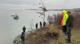 Продължава издирването на изчезналите рибари