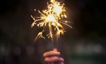 Какви са рисковете на късното резервиране за Коледа и Нова година и как да ги избегнем?