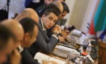 Божанков аут от две комисии, става независим депутат