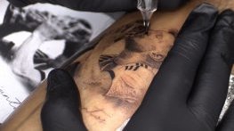 Опашки за татуировки с лика на Меси в Аржентина