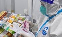 Как Китай се справя с недостига на лекарства в ситуацията на Covid