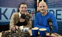 Момчил Манчев разговаря с треньора по лека атлетика Магдалена Христова