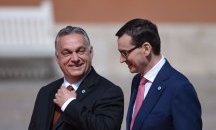 Орбан и Моравецки срещу логиката, миграцията и ЕС