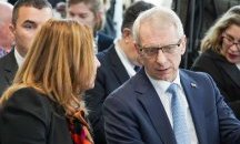 Пример за общ език между младите и властта