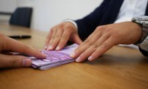 Надеждни ли са компаниите, предлагащи бързи заеми?