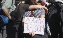В битка за Бръшляновата лига
