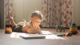 Многофункционална ли е кошарата за игра - ползи отвъд времето за игра