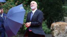 Комичният път към ЕС?