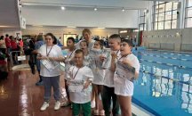 „Смелите делфини“ от Сливен се завърнаха с осем медала от национално състезание по плуване