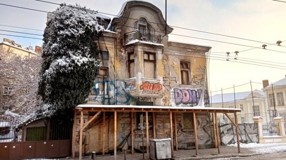 Къщата на Шапкарева при Петте кьошета: хронология на една разруха