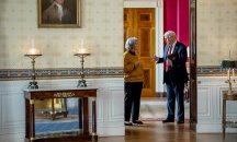 Относно: Сузи Уайлс