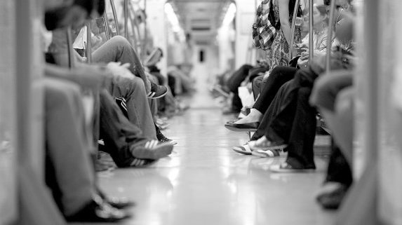 Запиши висше! Не, учи занаят!