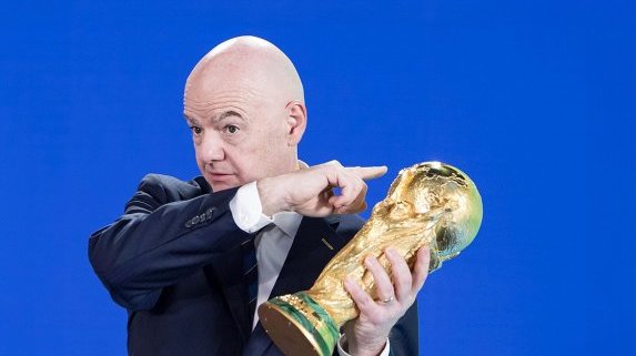 Мондиалът в сянката на войните