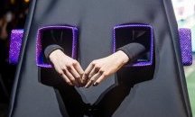 Историята, която обличаме