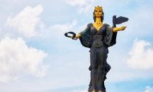 София не е кръстена на светица, a на Христос.