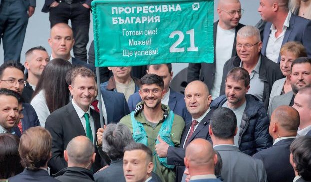 Негласният фронт срещу Радев - изолация или легитимация?