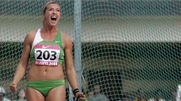 Относно: Силвия Салис